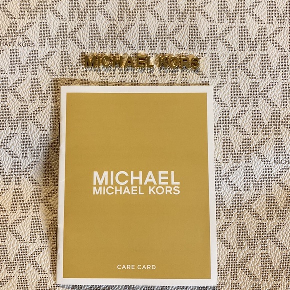 Michael Kors Jet set travel bag size large. Vanilla - Picture 11 of 12
